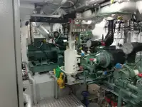 Nava de pescuit tip trauler de vânzare