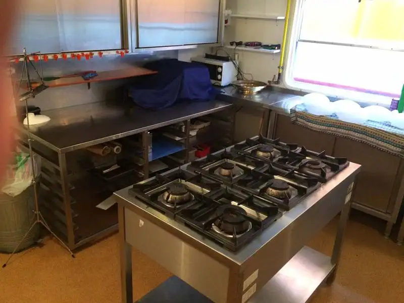 Nava container de vânzare