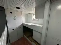 Nava de pescuit tip trauler de vânzare