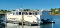 Catamaran de vânzare
