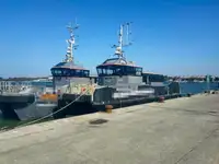 Nava de containere de vânzare