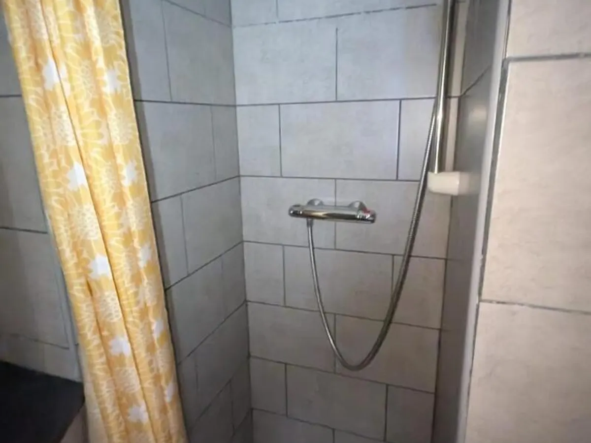 Navă de sondaj de vânzare