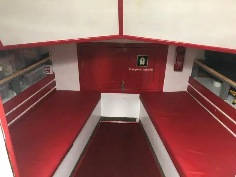 Navă pilot de vânzare