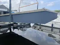 Ponton de vânzare