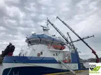 Nava de pescuit tip trauler de vânzare