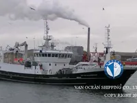 Nava de pescuit tip trauler de vânzare