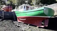 Șalupă de vânzare