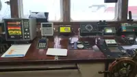 Nava de pescuit tip trauler de vânzare