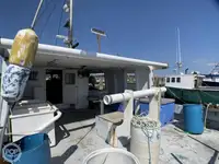 Nava de pescuit cu linii lungi de vânzare