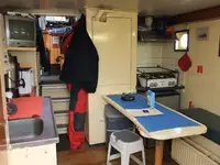 Nava de pescuit tip trauler de vânzare