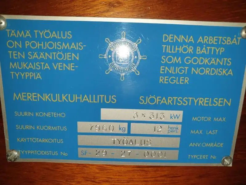 Ambarcațiuni de lucru de vânzare