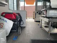 Catamaran de vânzare