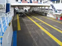 Navă cu feribotul de vânzare