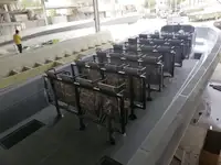 Șalupă de vânzare