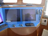 Nava de pescuit tip trauler de vânzare