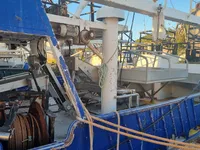 Nava de pescuit tip trauler de vânzare