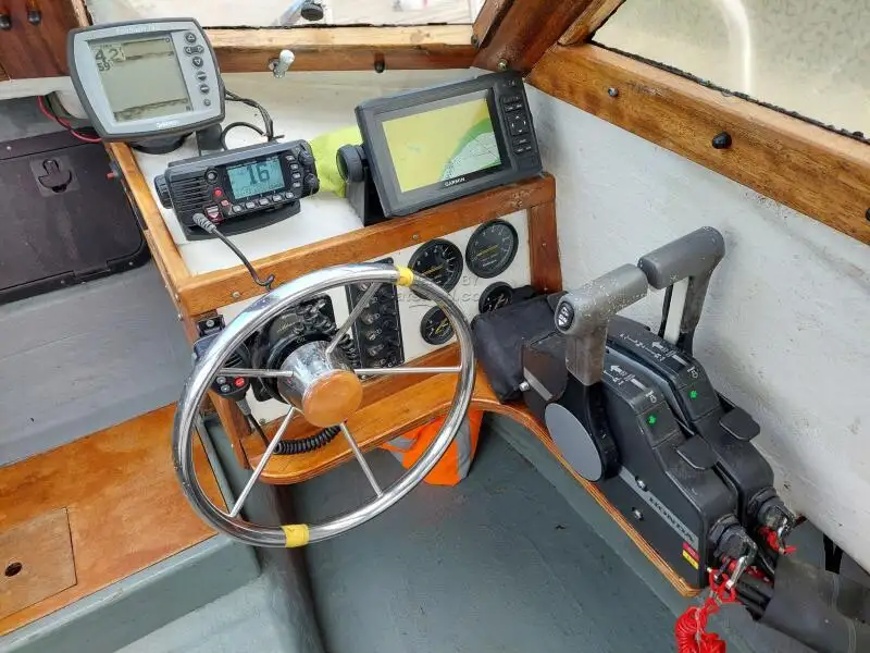 Catamaran de vânzare