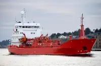 Oil/Chemical tanker de vânzare