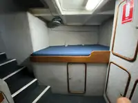 Nava de pescuit cu linii lungi de vânzare