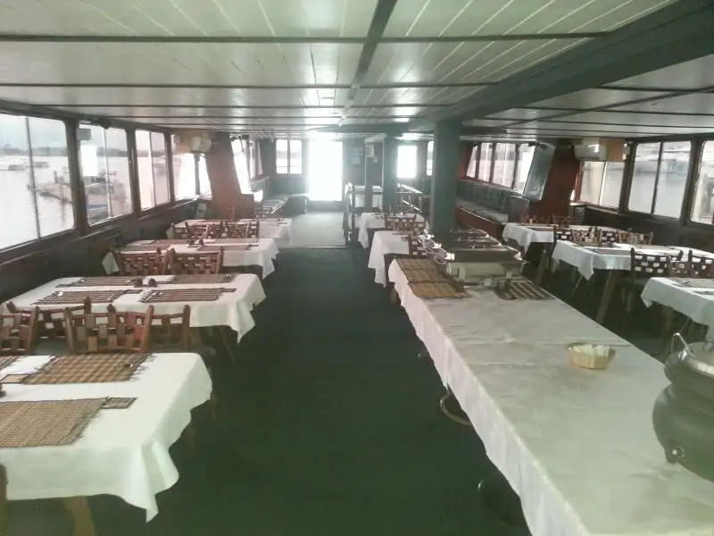 Navă de feribot de vânzare