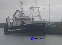 Nava de pescuit tip trauler de vânzare