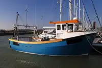 Ambarcațiuni de lucru de vânzare