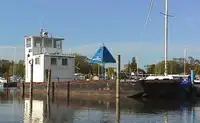Vase de aterizare, tanc de vânzare