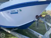 Nava de pescuit tip trauler de vânzare