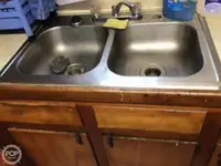 Nava de pescuit tip trauler de vânzare