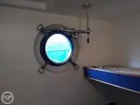 Șalupă de vânzare