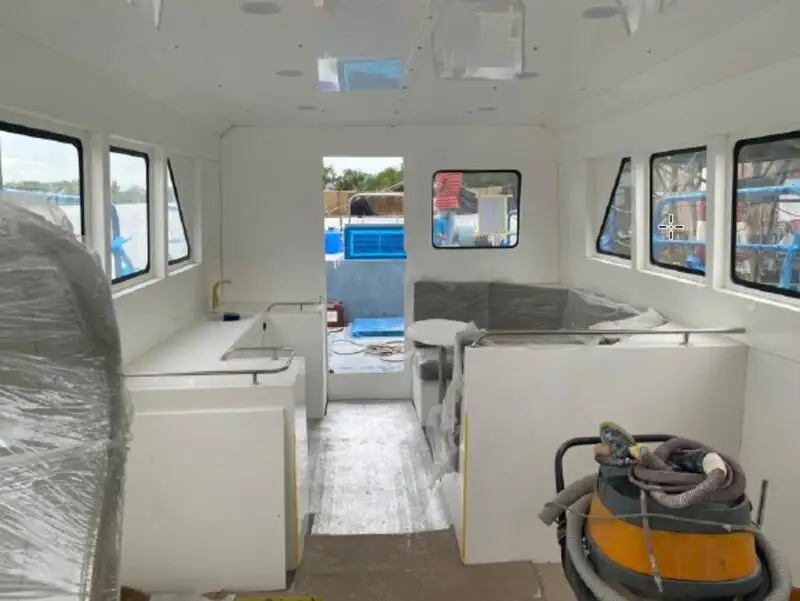 Navă de transport echipaj de vânzare