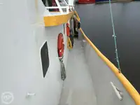 Nava de pescuit tip trauler de vânzare