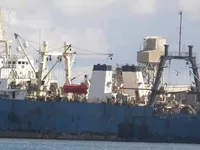 Nava de pescuit tip trauler de vânzare