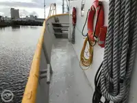 Nava de pescuit tip trauler de vânzare