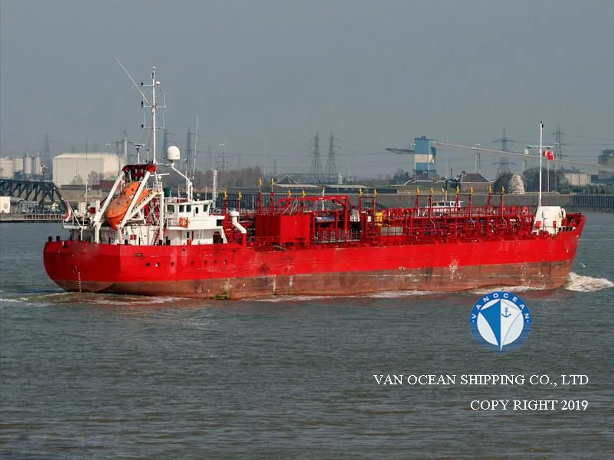 Tanc petrolier / chimic de vânzare