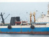 Nava de pescuit tip trauler de vânzare