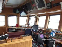 Nava de pescuit tip trauler de vânzare