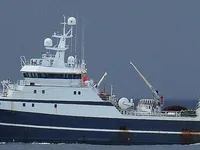 Nava de pescuit tip trauler de vânzare