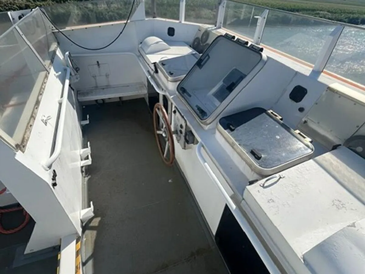 Ambarcațiune de patrulare de vânzare
