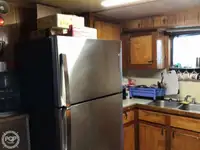 Nava de pescuit tip trauler de vânzare