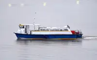 Nava de pasageri de vânzare