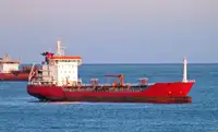 Oil/Chemical tanker de vânzare