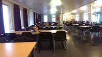 Hotel plutitor de vânzare