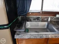 Nava de pescuit tip trauler de vânzare