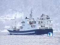 Nava de pescuit tip trauler de vânzare