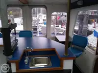 Șalupă de vânzare