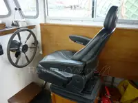 Nava de pescuit tip trauler de vânzare