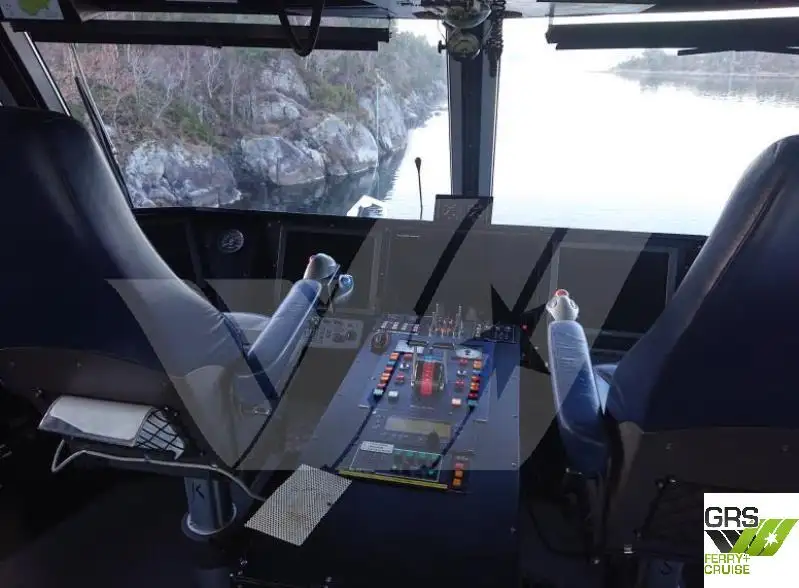 Catamaran de vânzare