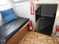 Nava de pescuit tip trauler de vânzare