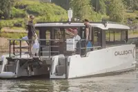 Nava de containere de vânzare
